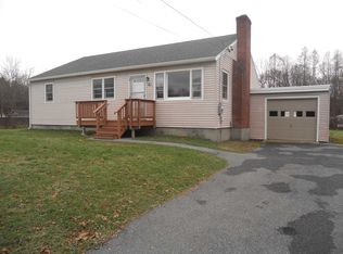 567 Creek Rd, Poughkeepsie, NY 12601