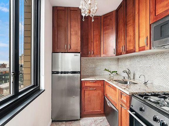 3rd image of 407 Park Ave S APT 24C