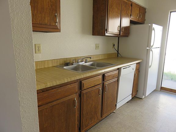 5th image of 2453 La Fonda Cir Unit 3