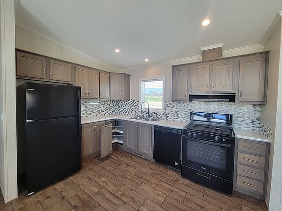 5th image of 551 Summit Trl House 207