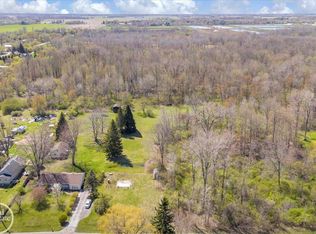 5577 Tice Rd, Fort Gratiot, MI 48059