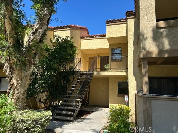 1136 W Blaine St APT 203, Riverside, CA 92507