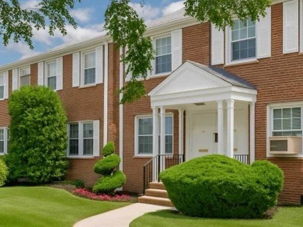 132 Boyden Ave #B
