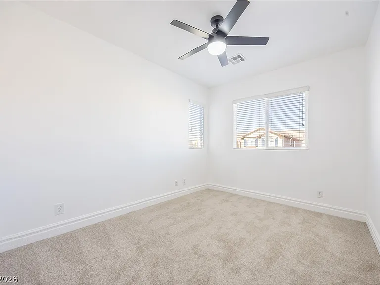 212 Fairway Woods Dr — Photo 22
