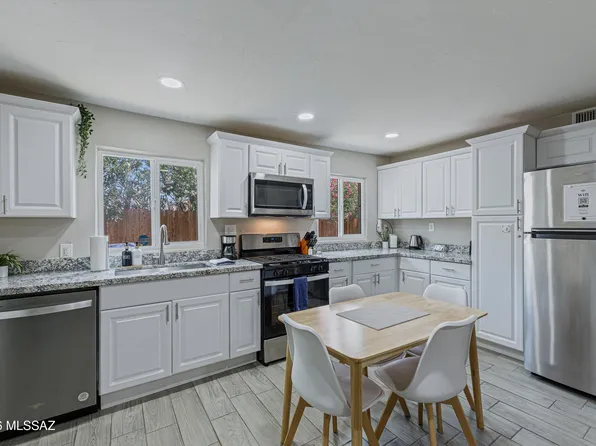4935-4937 E 1st St, Tucson, AZ 85748