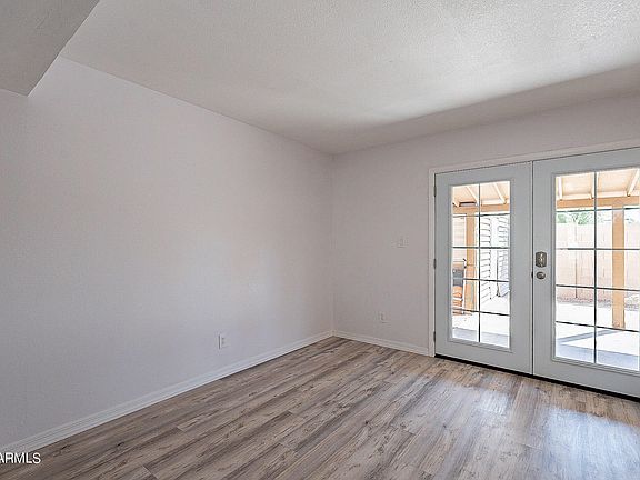 4th image of 1202 E DUNBAR Drive