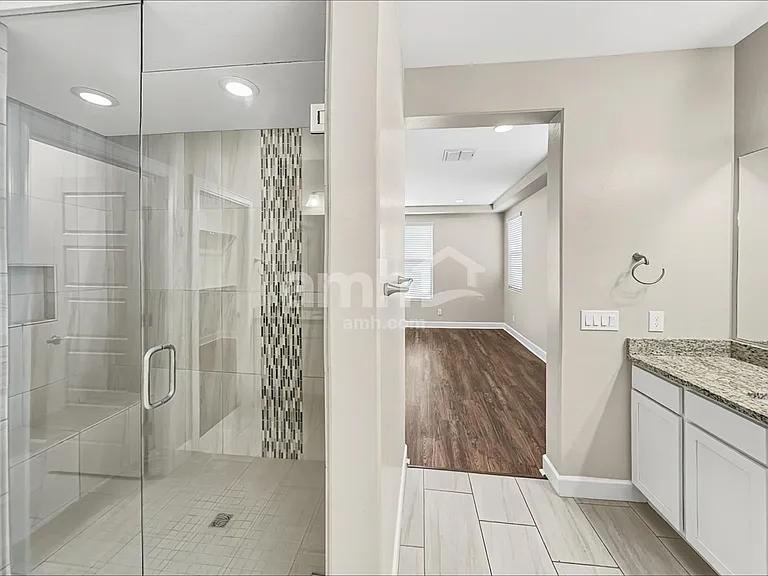 18264 W Thunderhill Pl — Photo 11