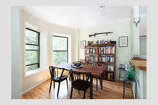 Sold by Stribling | media 18