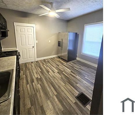 3rd image of 10317 Somerset Ave
