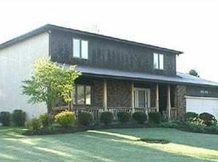 6306 Beaver Lake Dr, Grove City, OH