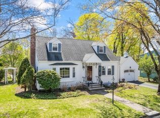 30 Hillcrest Rd, Wakefield, MA 01880