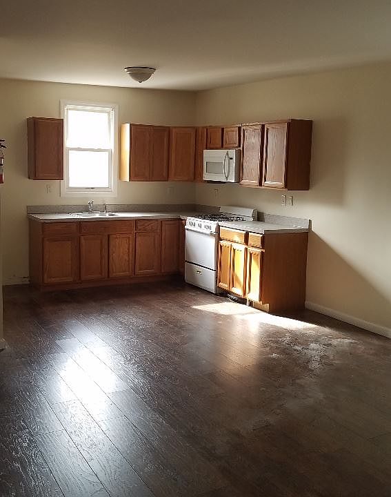 78 West 22 1
