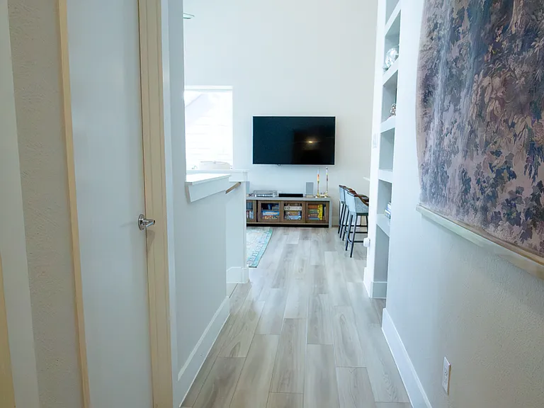 1120 Barsotti Ct — Photo 5