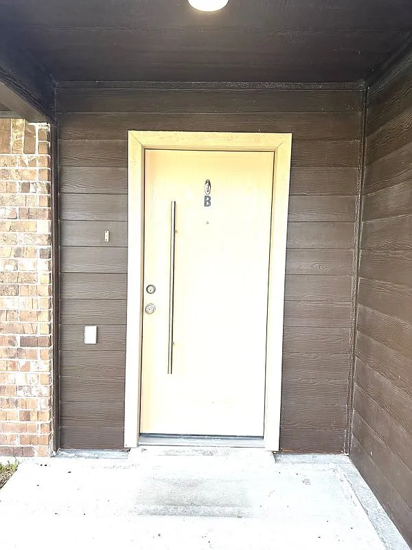 3 bed, 2.0 bath, 1200 sqft, $1,575 — Photo 4