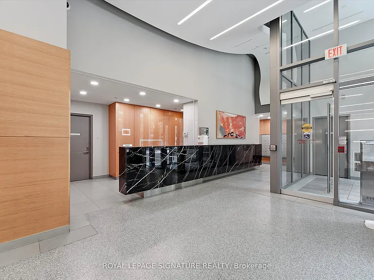 3 Market St #421 — Photo 36