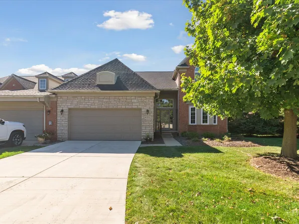 47815 Vistas Circle Dr S, Canton, MI 48188