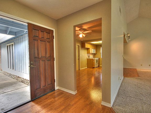 3rd image of 1515 Sheridan Ave