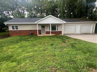 168 Mulberry Pine St, North Wilkesboro, NC 28659