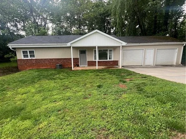 168 Mulberry Pine St, North Wilkesboro, NC 28659