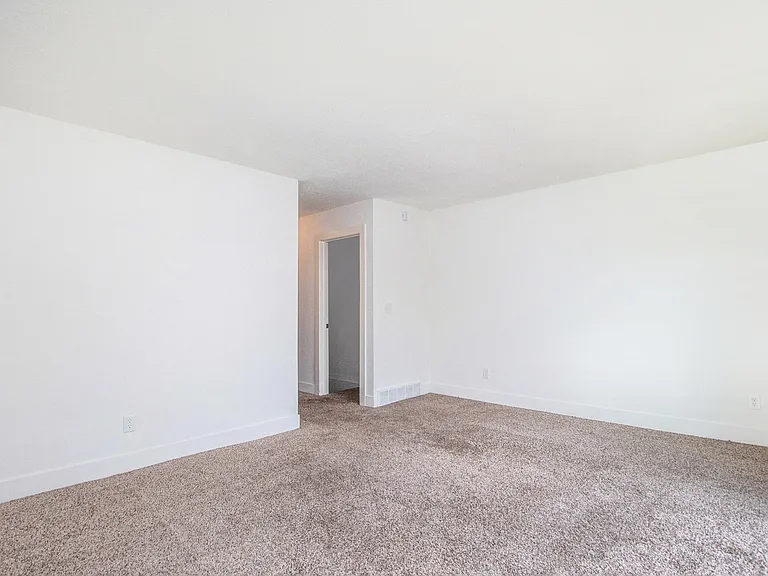 Windridge Apartments — Photo 12