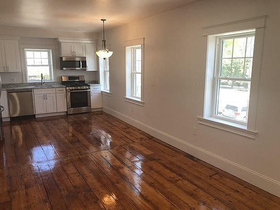 2nd image of 107 North St #1