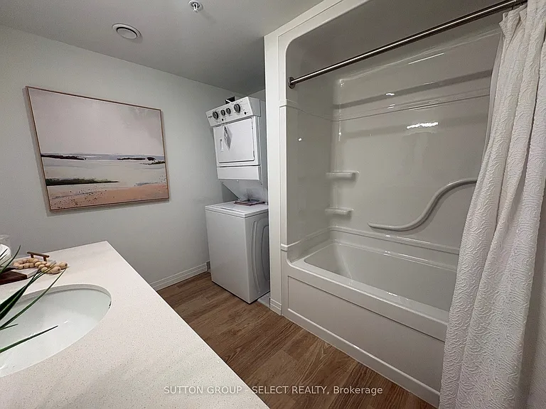 351 Hill St #215 — Photo 6