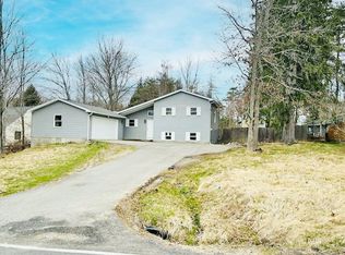 531 Twist Run Rd, Endicott, NY 13760