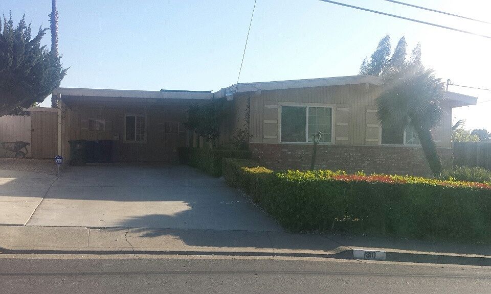 1st image of 1810 Espanola Dr
