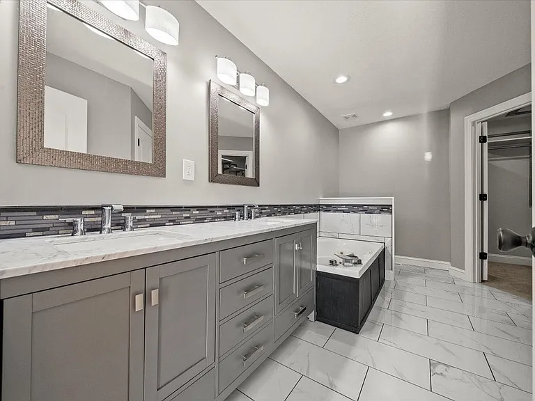 604 Canyon Dr — Photo 19
