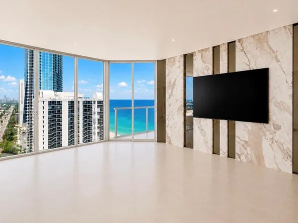 16699 Collins Ave, North Miami Beach, FL