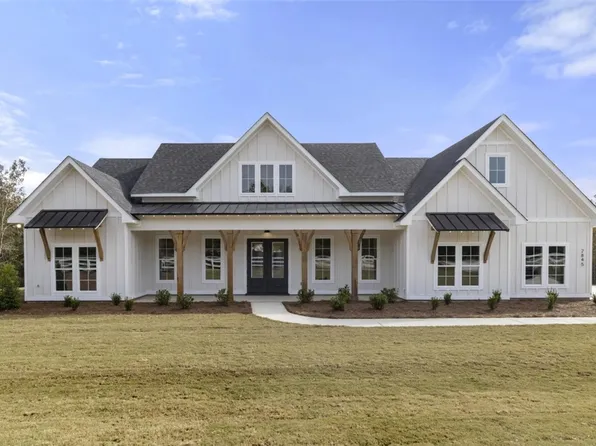 6061 Hunters Hill Ln, Auburn, AL 36830