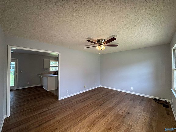 5th image of 104 Gann Ave