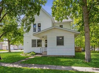 379 Milwaukee St, Parnell, IA 52325