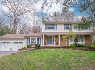 6 Patty Ln, Randolph, NJ 07869