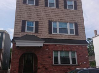 707 E 2nd St, South Boston, MA 02127