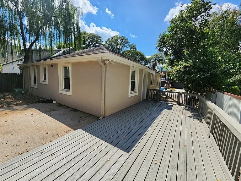 1203 Barnes St NW — Photo 16