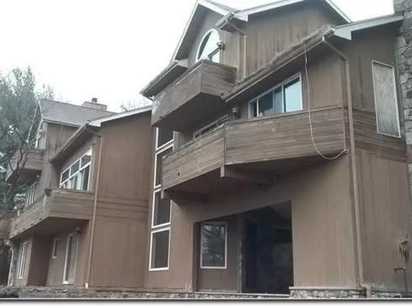 976 Scioto Dr, Franklin Lakes, NJ 07417