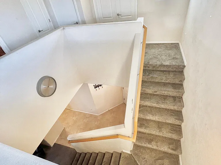 10919 Fort Point Ln NE — Photo 27