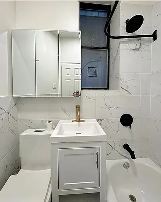 Rented by Pear NYC LLC | media 14