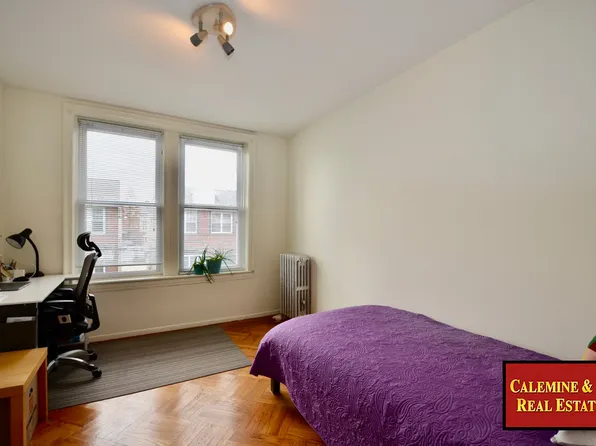 2151 East 1st Street image 18 of 34