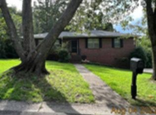 2704 6th St NW, Birmingham, AL 35215