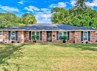 4648 Gulf Ave, Groves, TX 77619