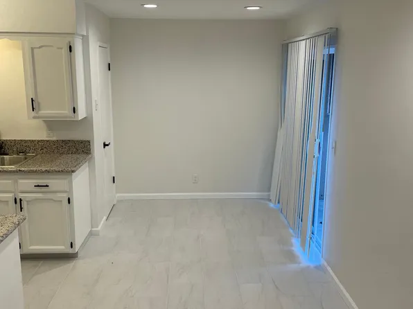 1108 Sylmar Ave, Clovis, CA 93612