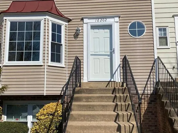 16202 Taconic Cir, Dumfries, VA 22025