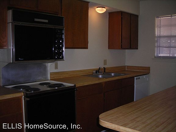 4th image of 2432 W Northgate Dr