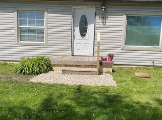 20278 Gibraltar Rd, Brownstown, MI 48183