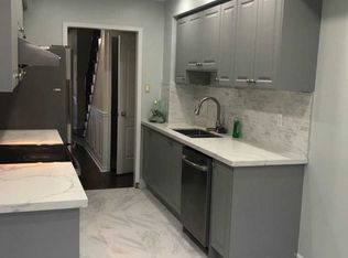 6050 Bidwell Trl #73, Mississauga, ON L5V 1V6