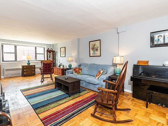4th image of 315 Atlantic Ave APT 1M