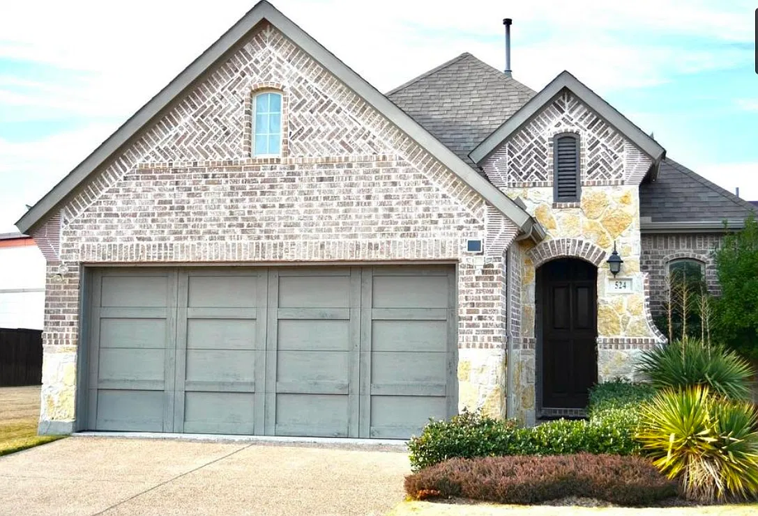 3 bed, 1847 sqft, $3,050 — Photo 1