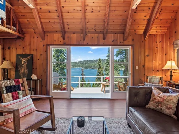 28901 Palisades Dr, Lake Arrowhead, CA 92352